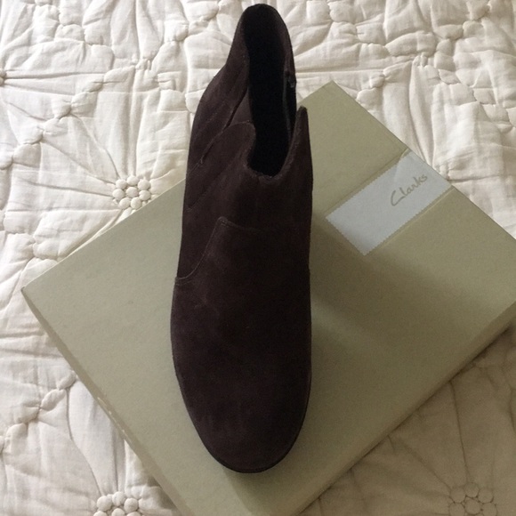 Clarks - Picture 3 of 4